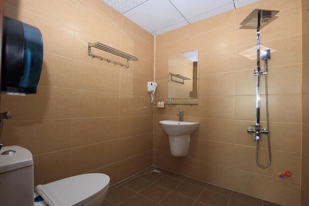 undefined Hoa Sen Hotel 10