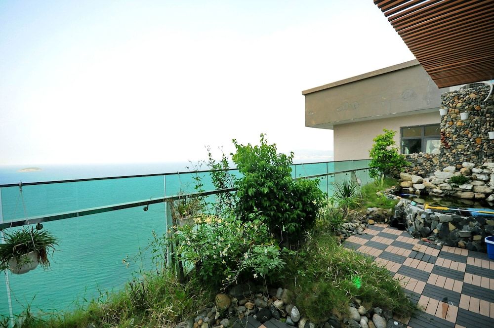 360* Ocean View Sky Villa