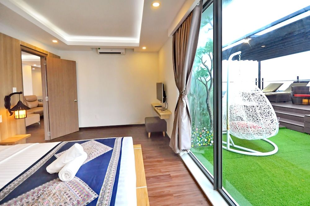 Sky Garden Villa by the beach - 4108