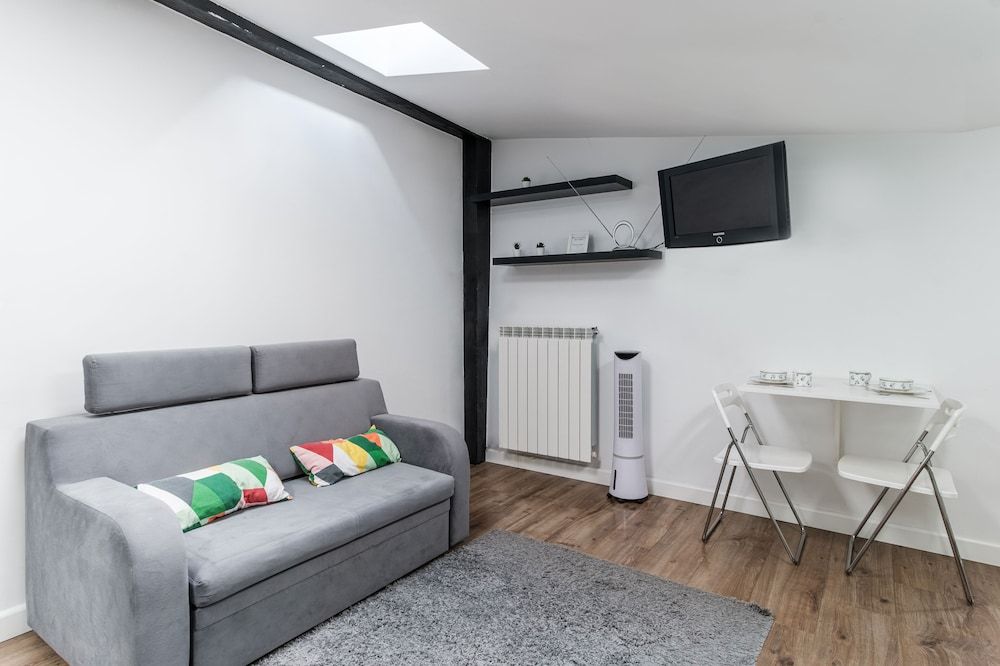 undefined Studio Czerwonego Krzyza 4