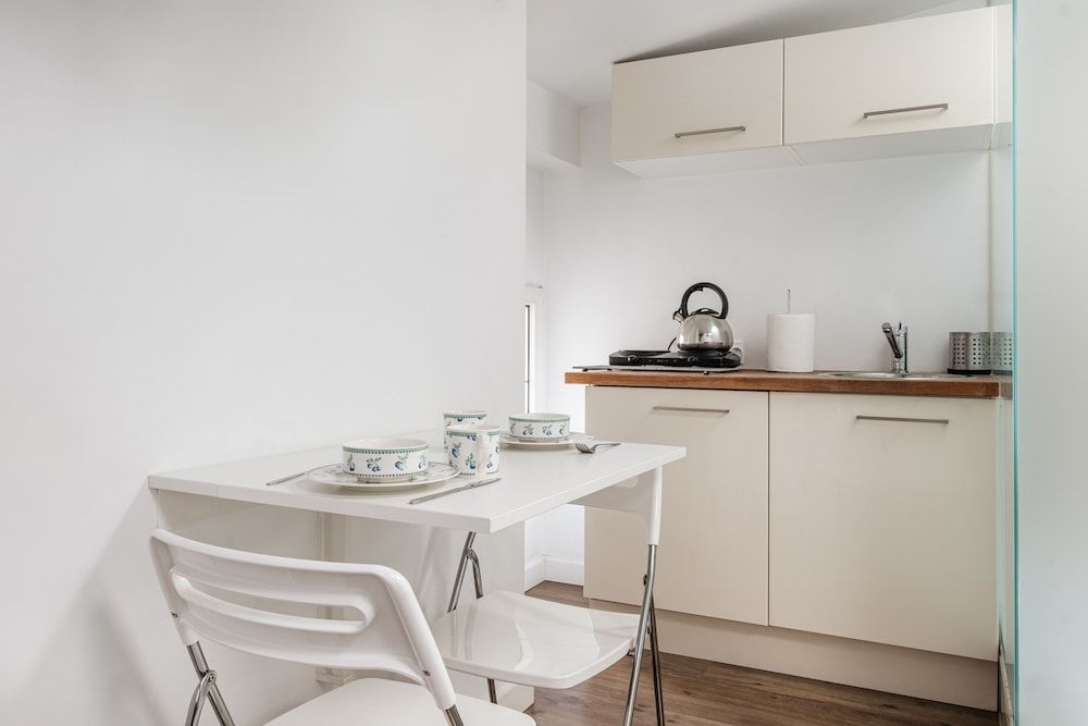 undefined Studio Czerwonego Krzyza 4 4