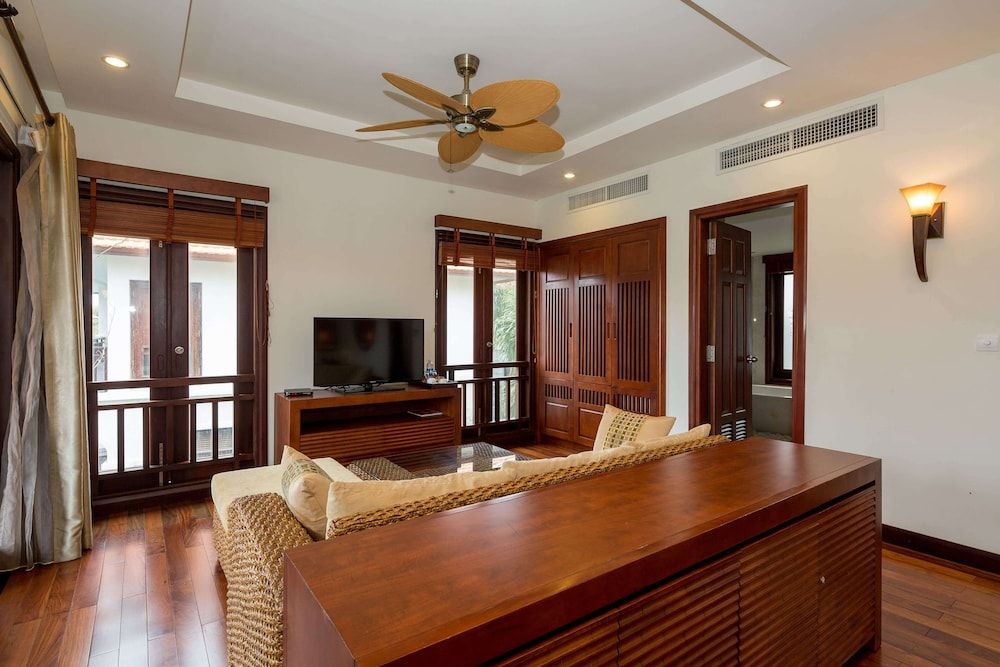 Luxury Family Beach Da Nang Family Villa, 2 Bedrooms 9