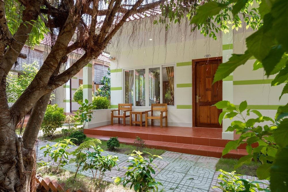 undefined Trung Huynh Bungalow 8