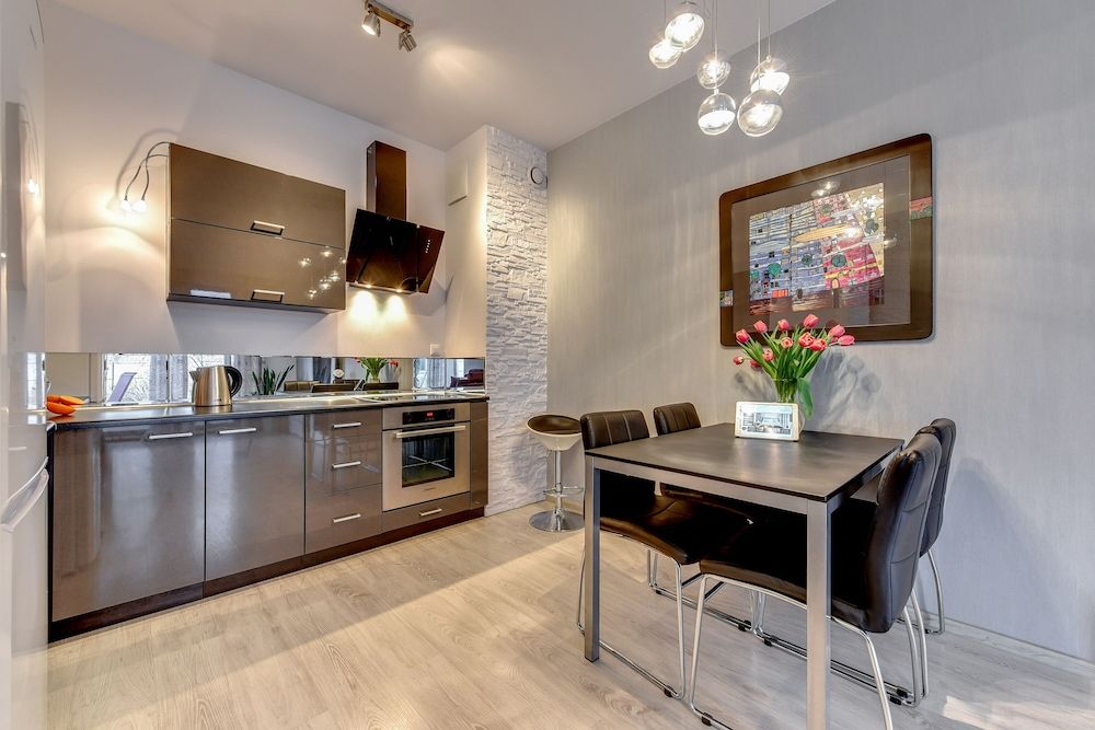 undefined Grand Apartments - Aqua 8