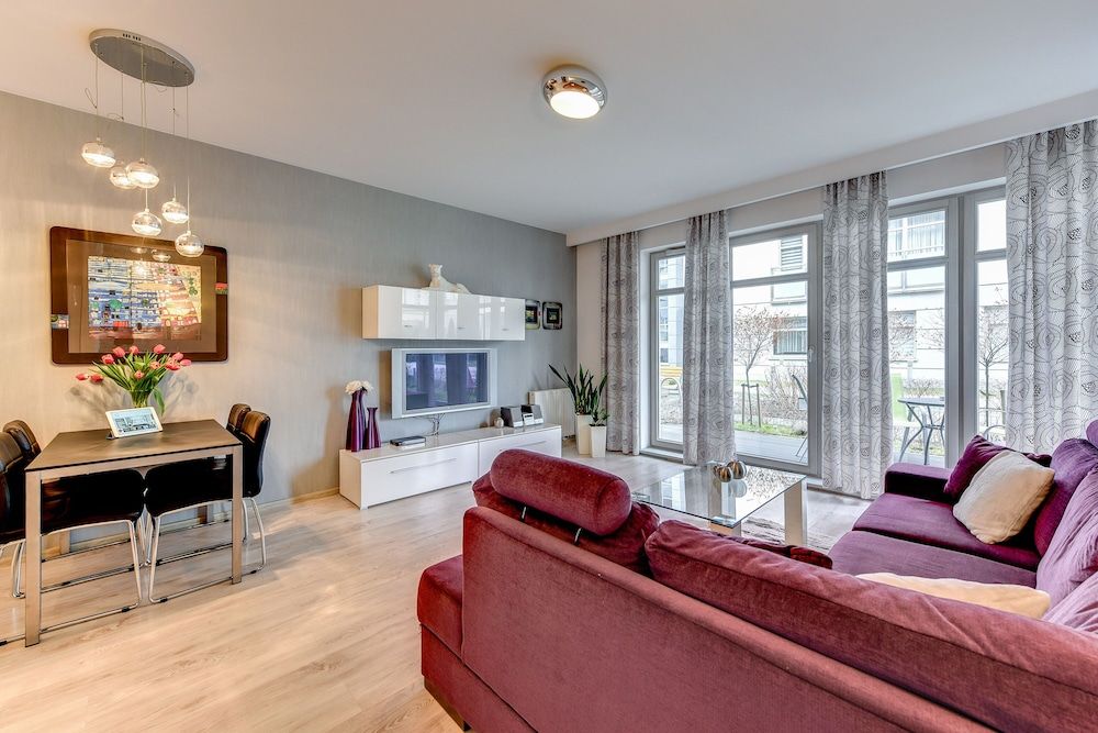 undefined Grand Apartments - Aqua