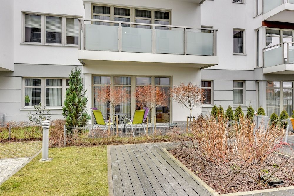 undefined Grand Apartments - Aqua 4