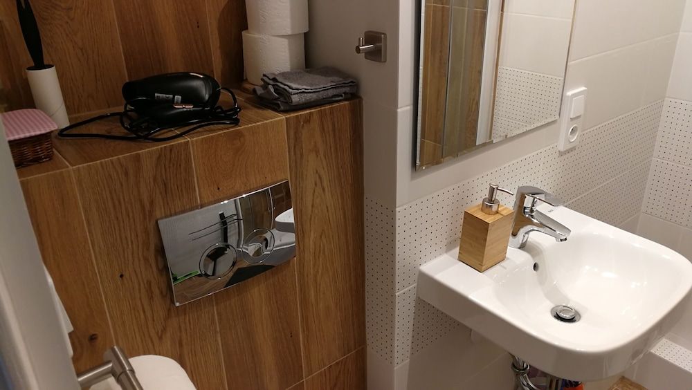 Labo Apartment Metro Plocka Apartment, 2 Bedrooms, Ground Floor 11