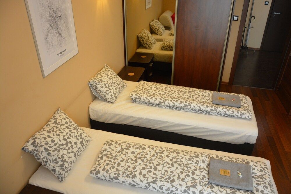 undefined Labo Apartment Towarowa Lux