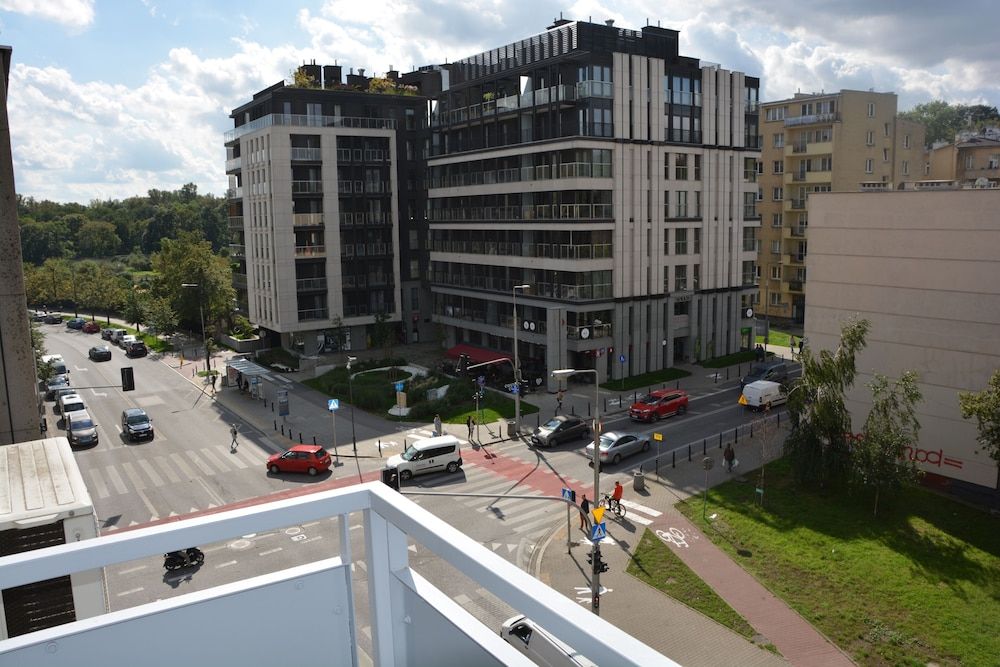 Labo Apartment Tamka Deluxe Apartment, 2 Bedrooms, City View 11