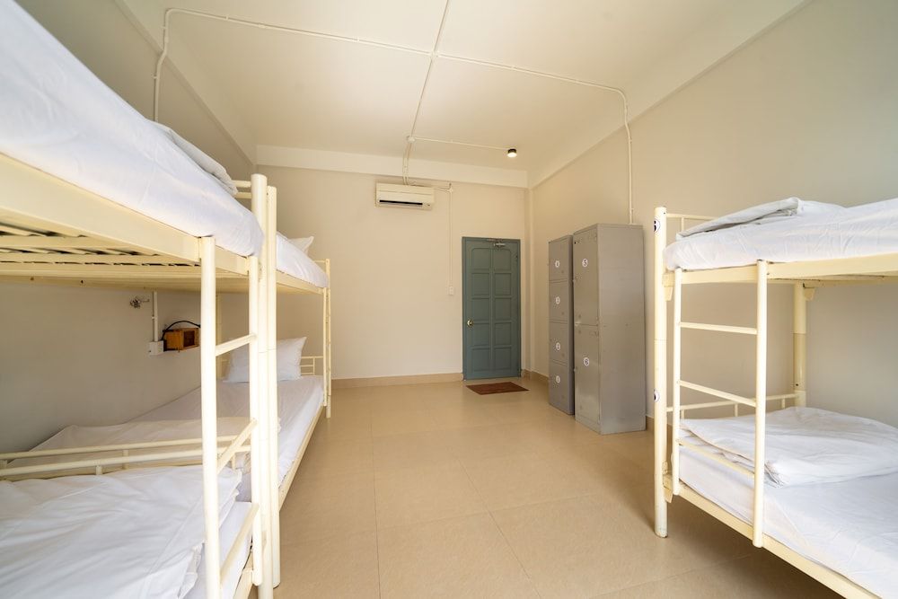 undefined Bed Station Hostel & Pool  Bar Hoi An