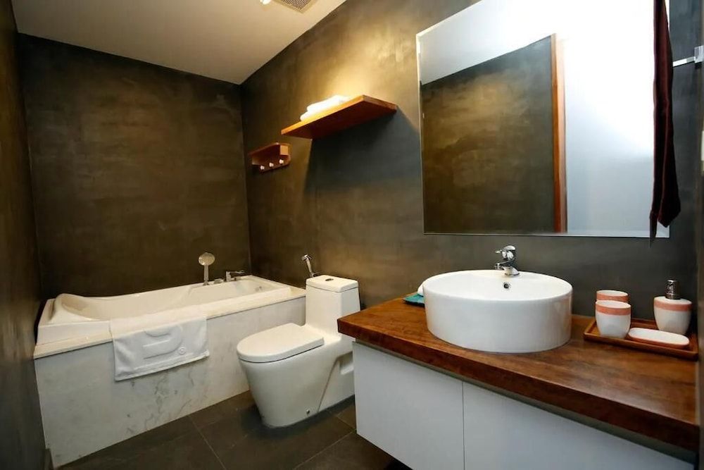 Bayhomes D' Le Roi Soleil Apartment Panoramic Studio 6