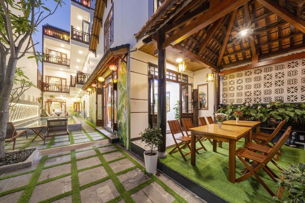 undefined Blue Whale Homestay 9