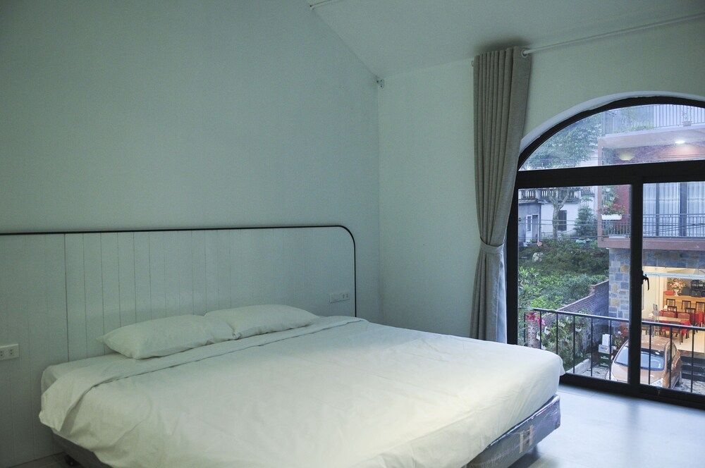 Leaf Room