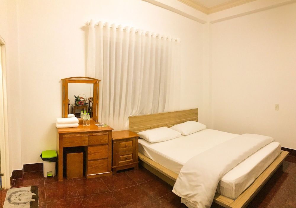 undefined Binh Chau Hotel 4