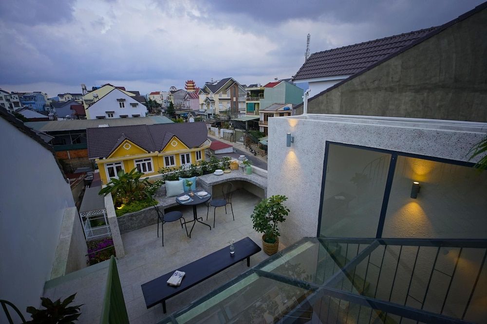 undefined Circle Chiquilla 4