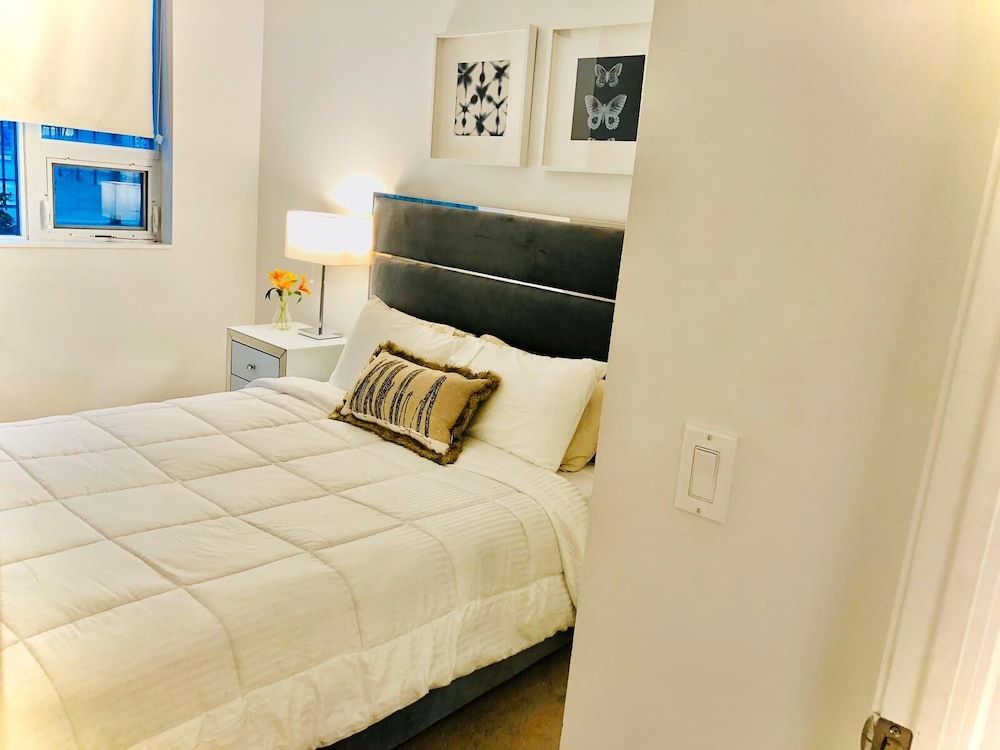 undefined Toronto Downtown Suites Private Terrace 6