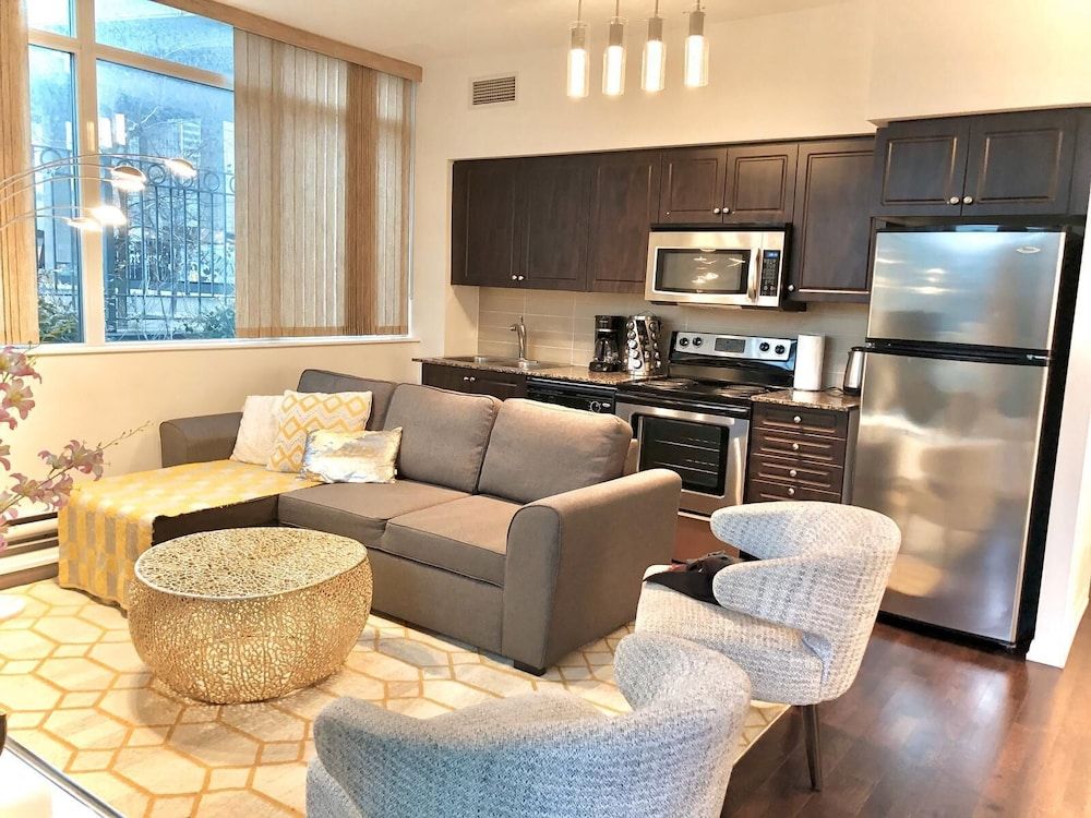 undefined Toronto Downtown Suites Private Terrace