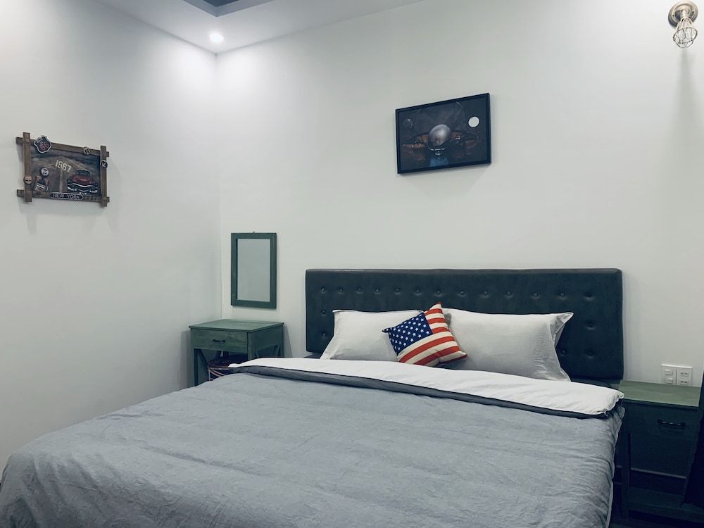 undefined Lucas Inn 2 9