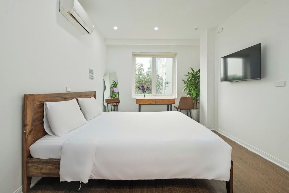 undefined Lakeside House - Hanoi 3