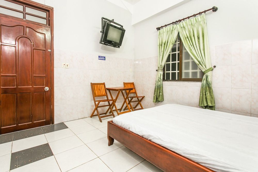 SPOT ON 804 My Hanh Hotel Standard Double Room 4
