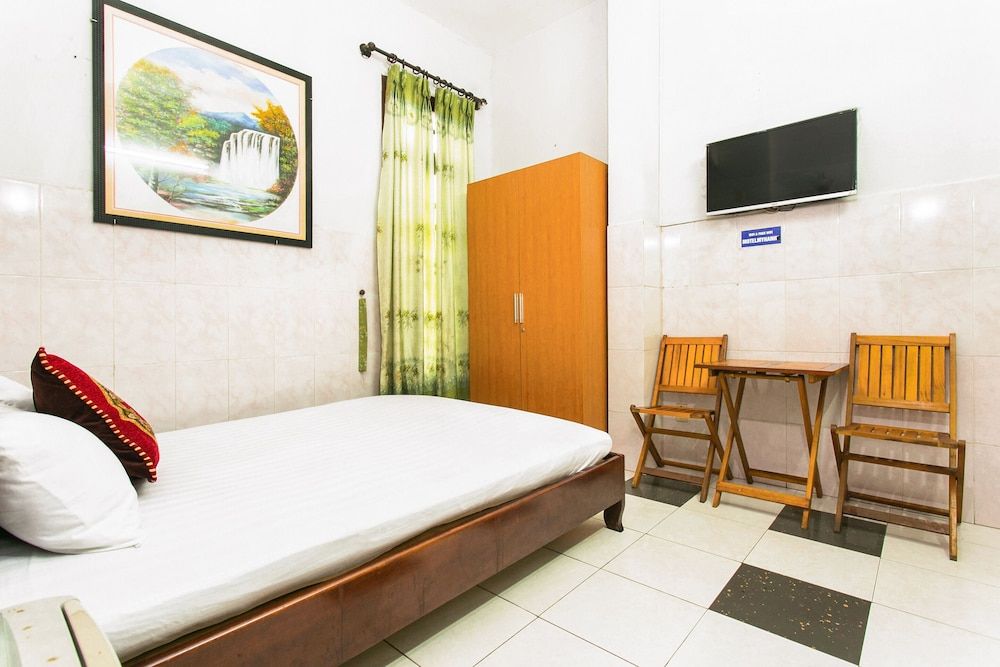 SPOT ON 804 My Hanh Hotel Superior Quadruple Room 2