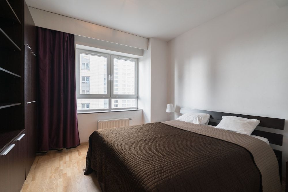 Green Wood Apartments Platinum Towers Family Suite 3