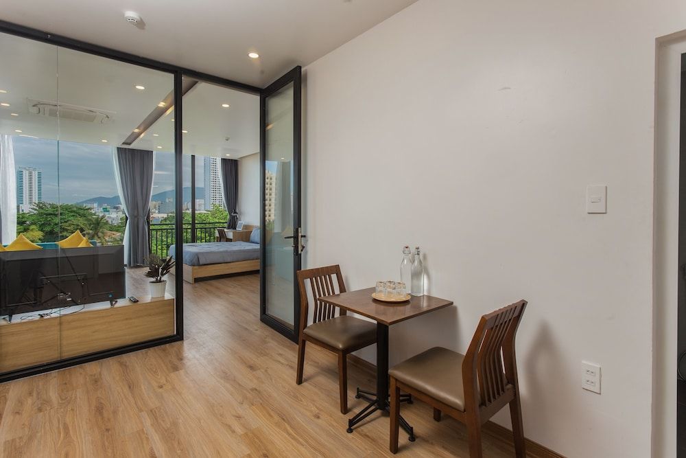 NOS House Signature Apartment, River View 8