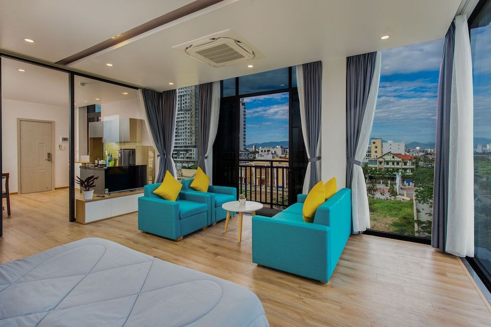 NOS House Signature Apartment, River View 13