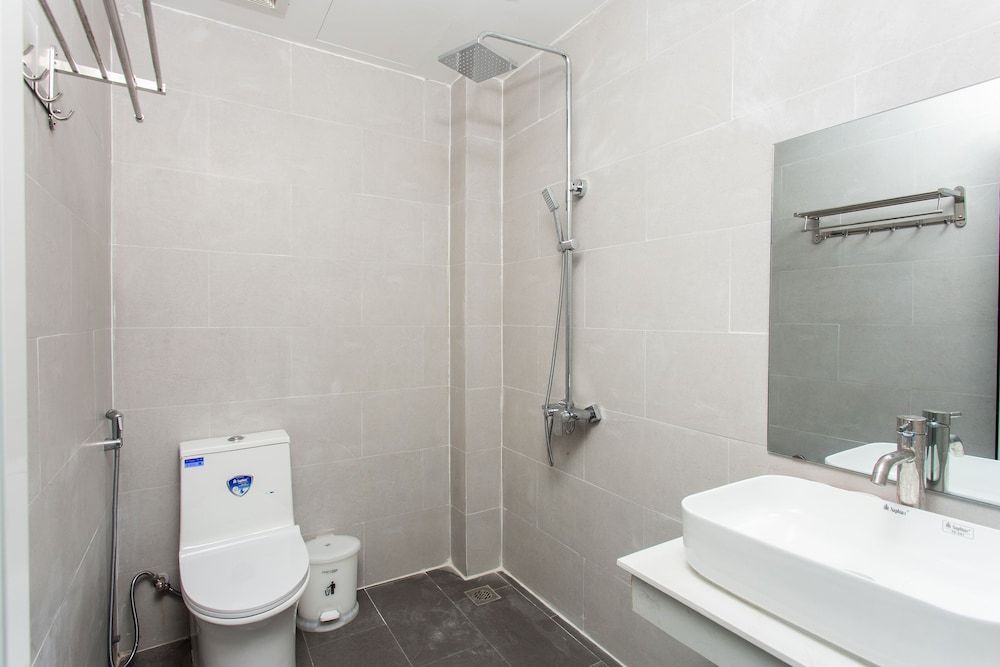 NOS House Deluxe Apartment, 2 Bedrooms, Balcony 9