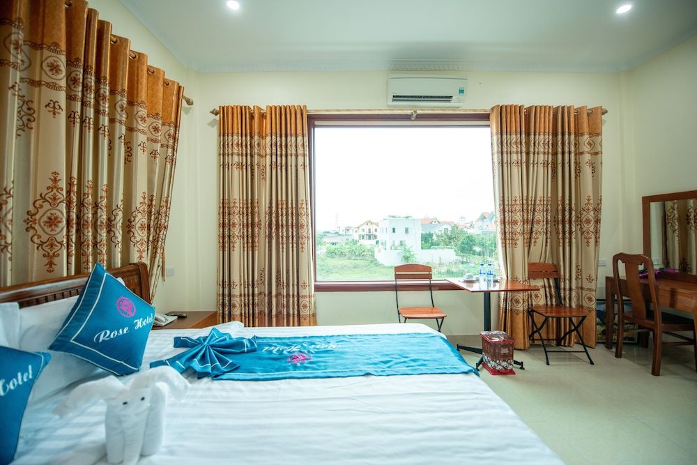 undefined Rose Hotel 8