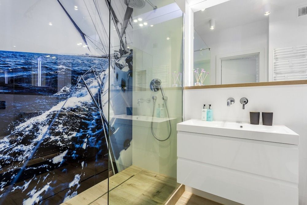 Frey Homes Bastion Walowa Superior Apartment 10