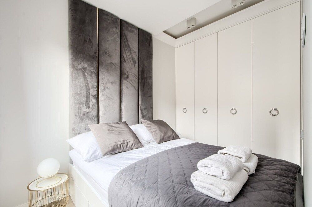 undefined Frey Homes Siedmiogrodzka Apartments 3