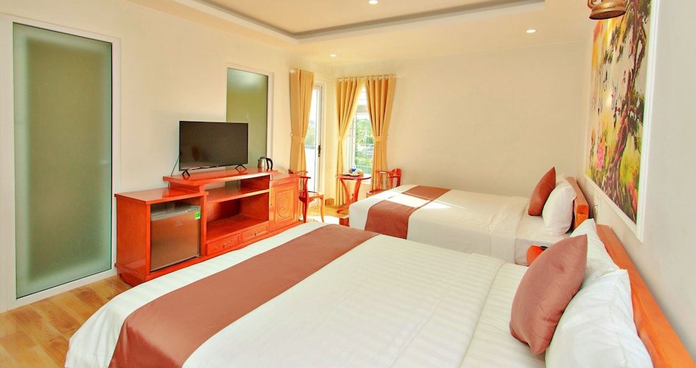 undefined Hopapa Hotel