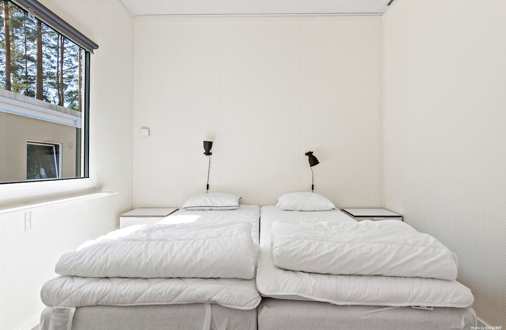 First Camp Glyttinge-Linköping Cabin (Ombergstuga)