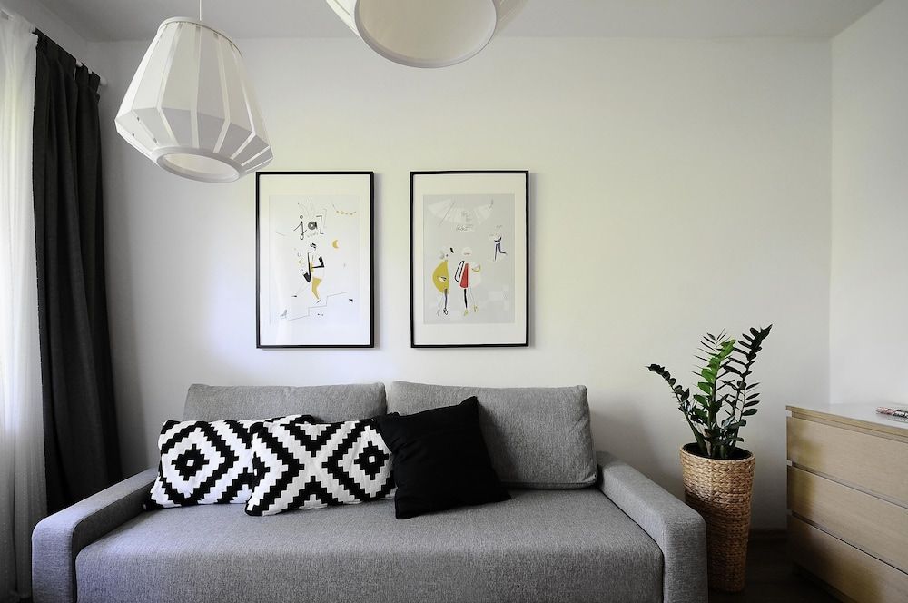 Apartment (with garden)