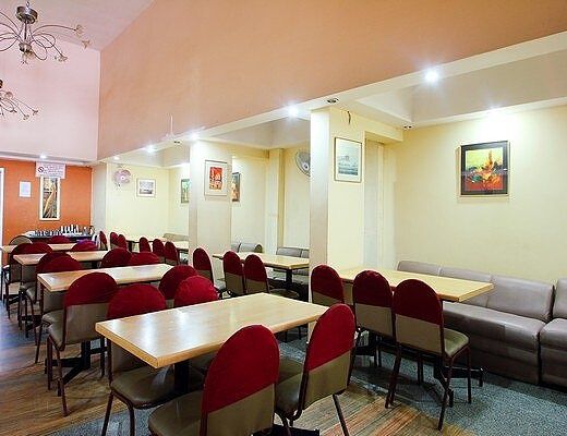 Food & Dining