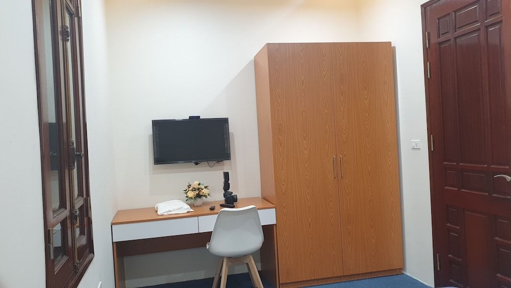 undefined Quang Anh Hotel 7