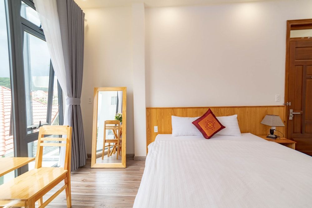 Harmony Villa Dalat Double Room, Valley View 7