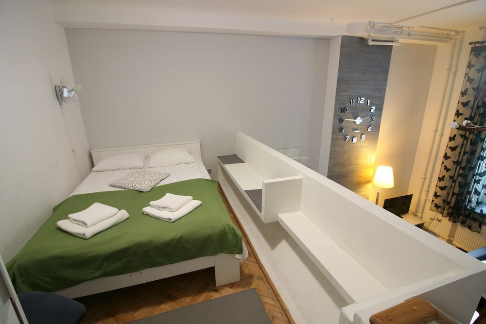 undefined Apartamenty Varsovie Zelazna 10