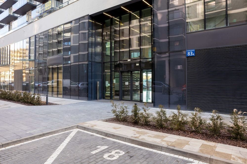 undefined Wola Chic Brown Studio 3