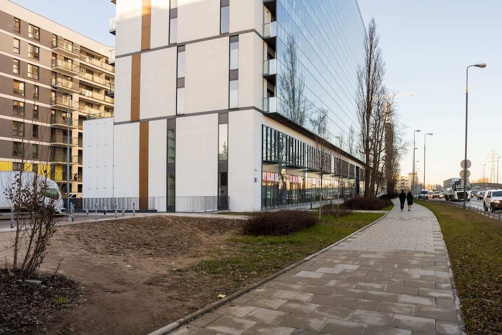 undefined Wola Chic Grey Studio 2