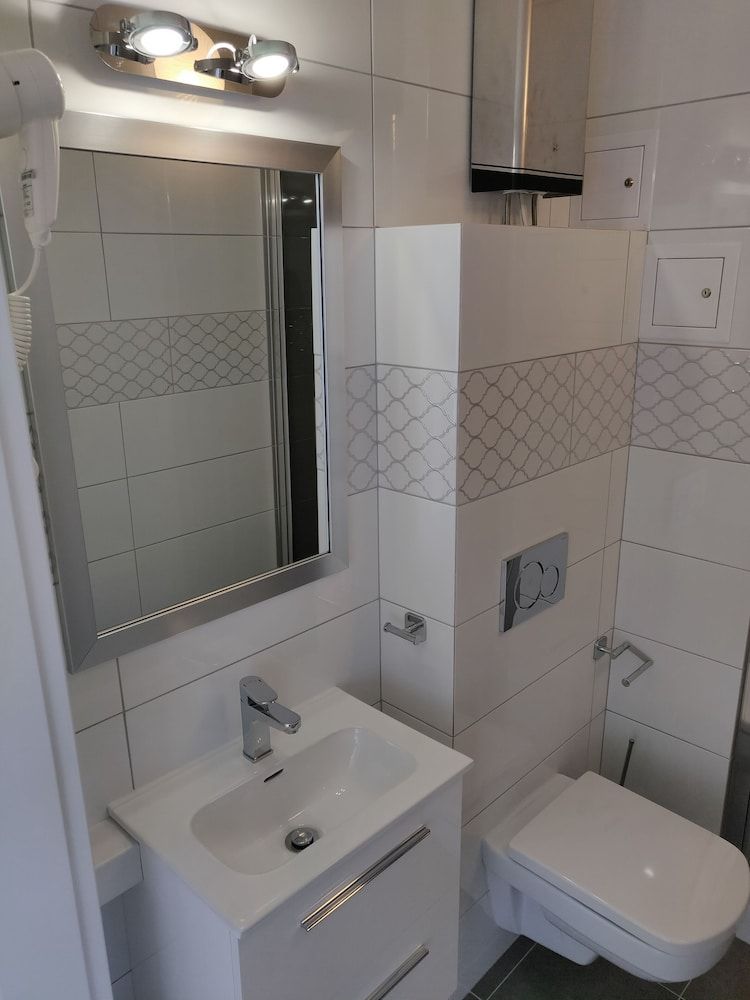 601 Apartments Apartment (D) 16