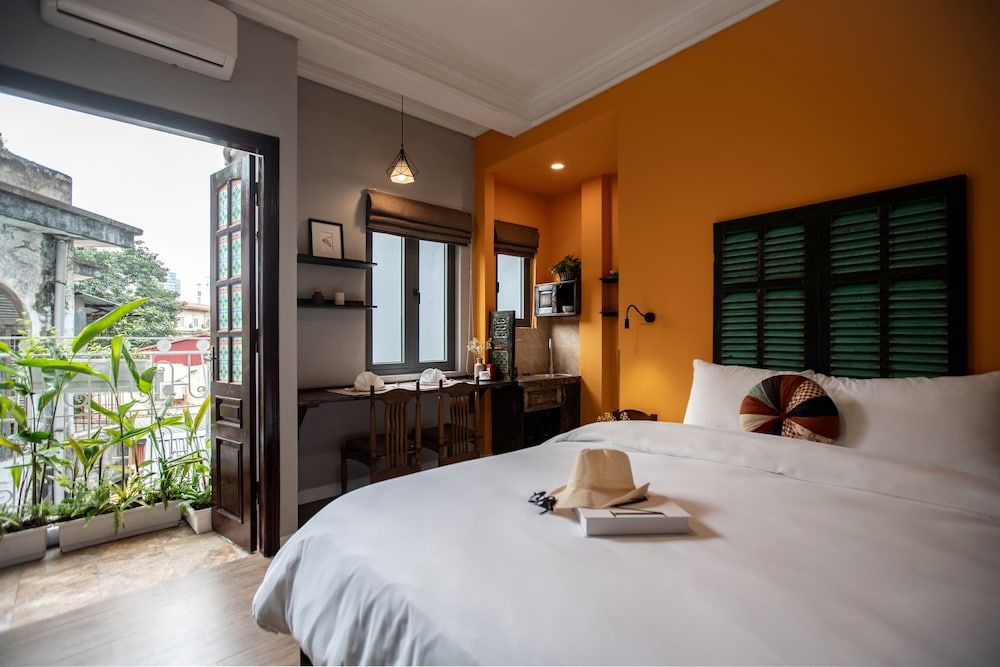 undefined Centraltique Hidden Oasis 9