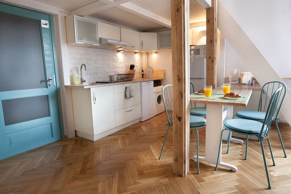 undefined Warsaw Concierge Wilcza Gallery 7