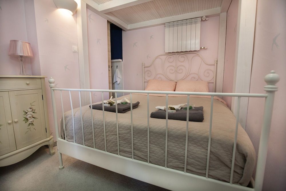 undefined Warsaw Concierge Wilcza Gallery