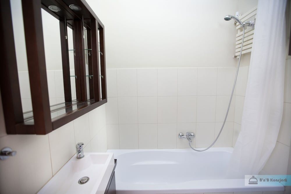 Warsaw Concierge Bracka City Center Apartment, 2 Bedrooms 10