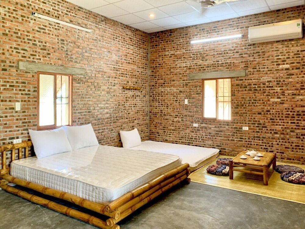 Ba's Garden Beachside Homestay Basic Double Room 6