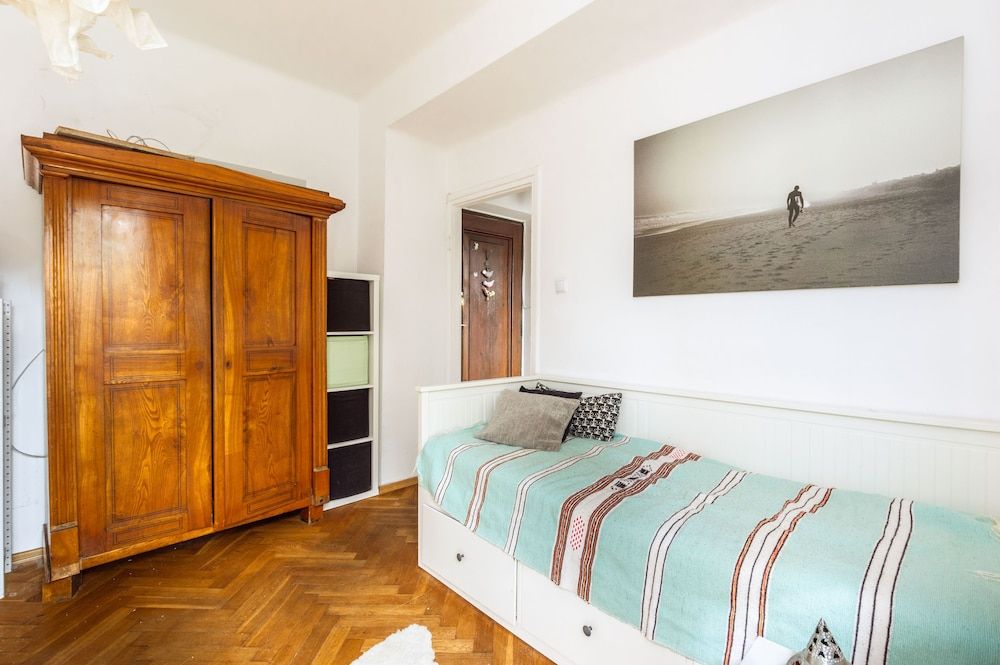 undefined Warsaw Concierge Studio Old Town Square 8