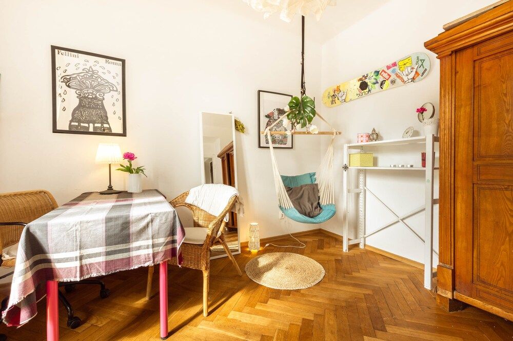 undefined Warsaw Concierge Studio Old Town Square 9