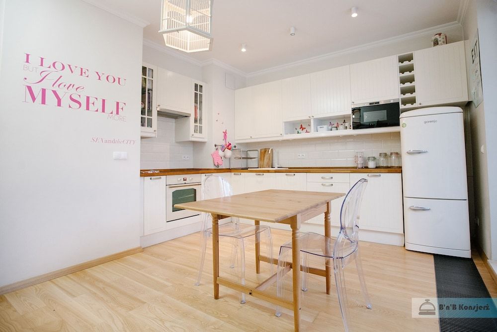 undefined Warsaw Concierge Vistula Apartment 9